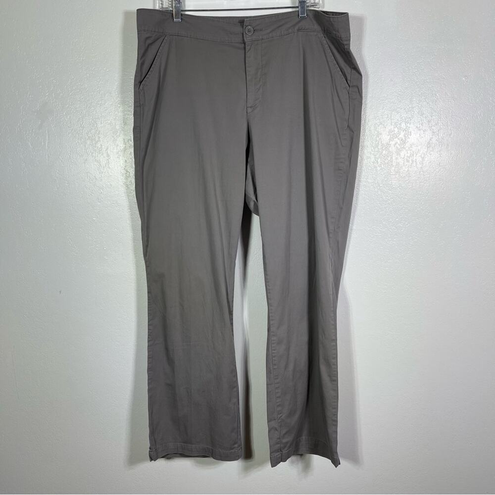 Riders by Lee, Grey Trouser Slacks. Size 18 M. In good used condition!